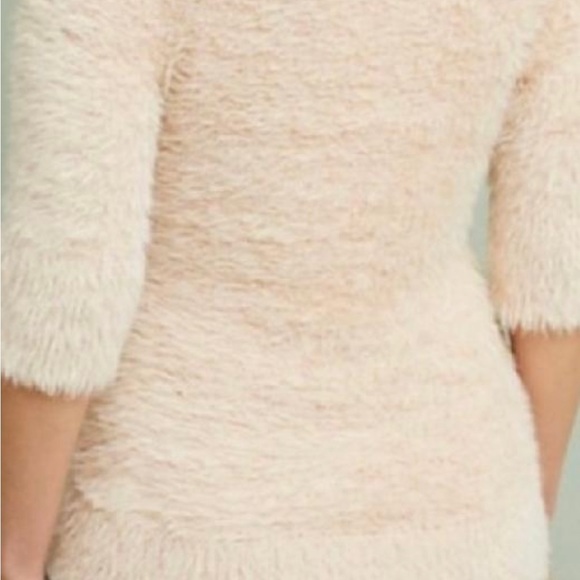 Knitted and knotted Anthropology light pink 100% nylon short sleeve scoop neck - Picture 2 of 12